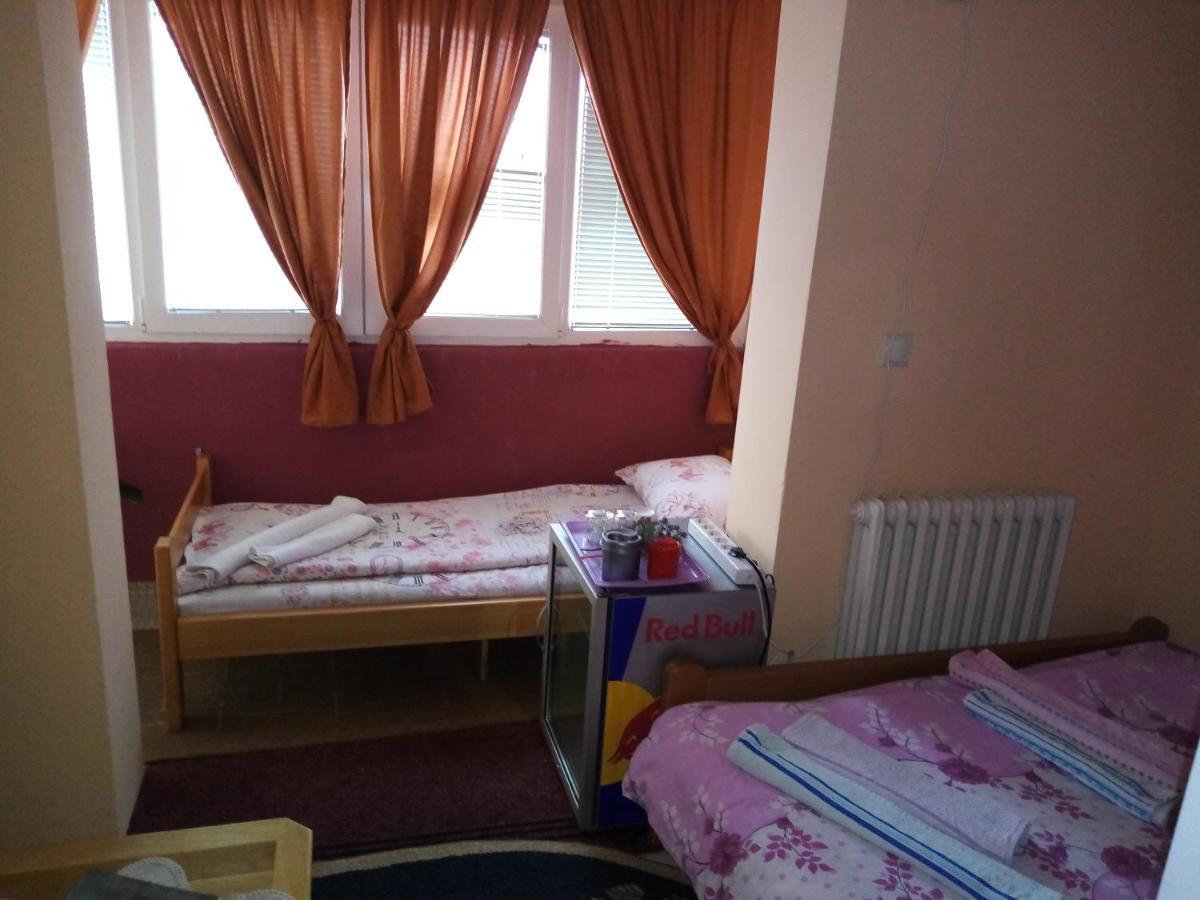 Guest House Mirijevski Konak Βελιγράδι Εξωτερικό φωτογραφία